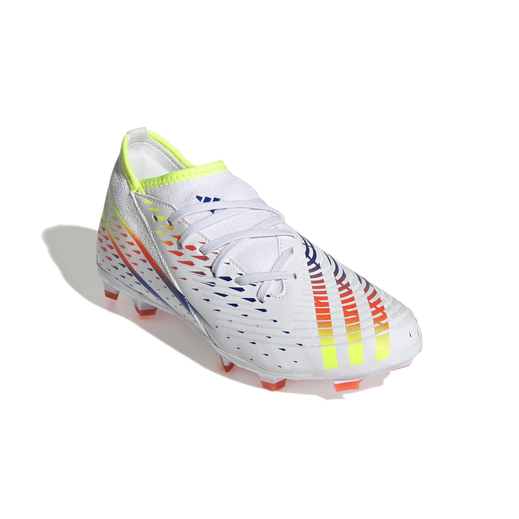 Dziecięce buty piłkarskie adidas Predator Edge.3 SG